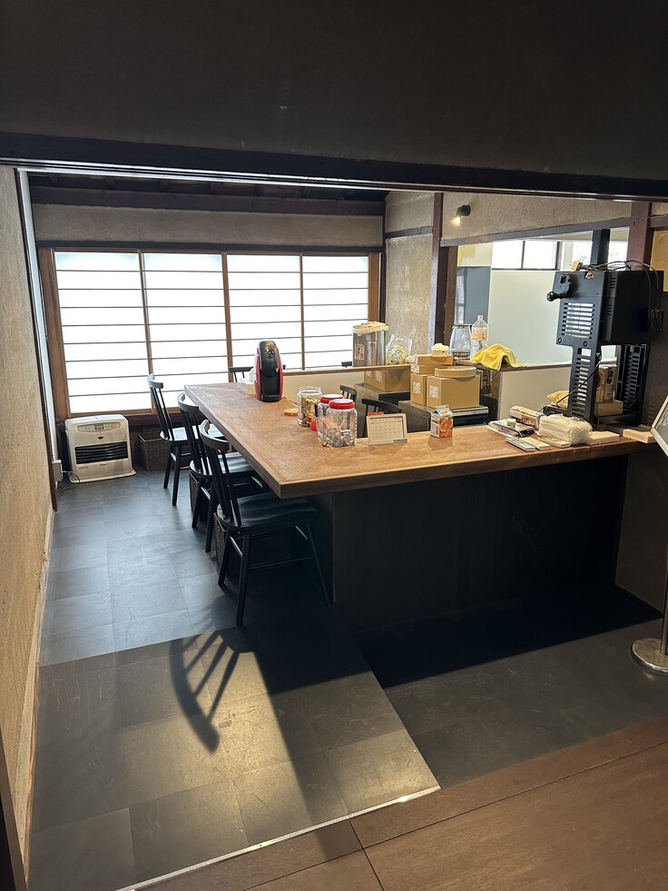 金沢にじのま カフェ＆キッチンスペース
