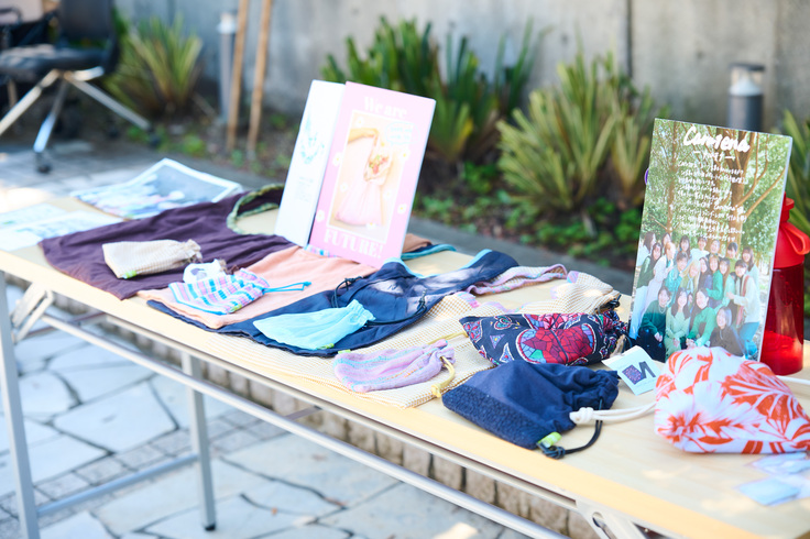 シャツをバッグにアップサイクル