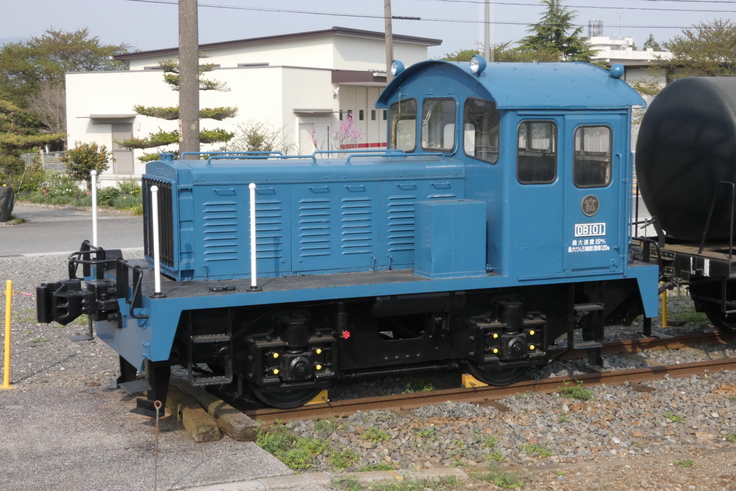 丹生川駅ホームから見たDB101