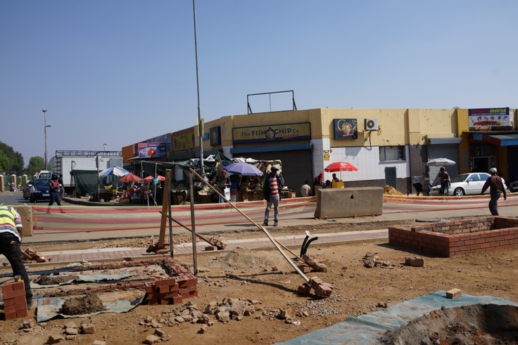 ウェディング雑誌を見つけたスラム街①