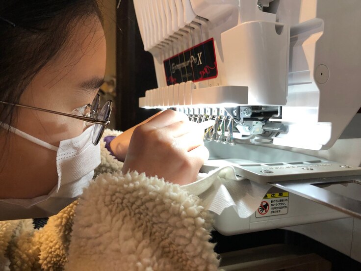 デジタル刺繍ミシン