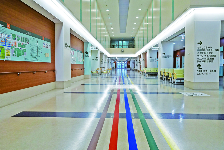 済生会今治病院メインエントランス