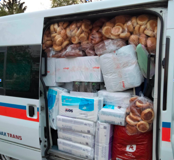 支援物資がポーランドを出る時の様子