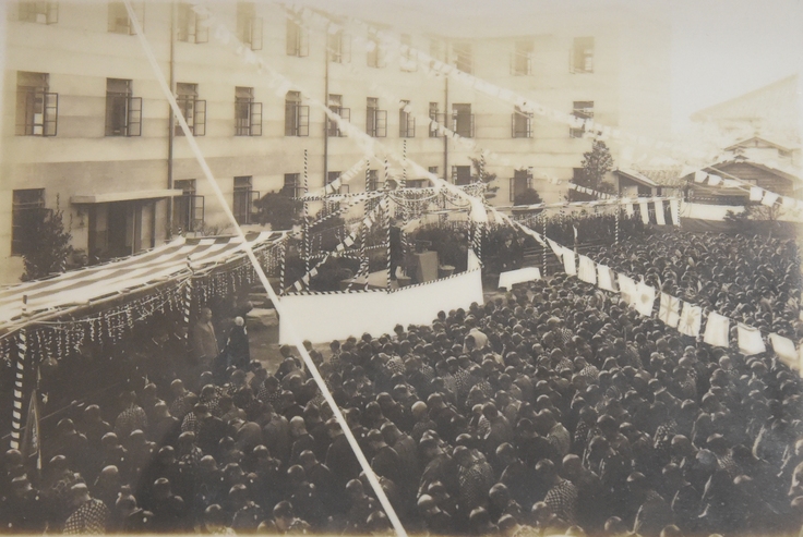 本校舎落成式の様子