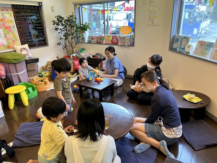 店内の様子（ママと子ども）