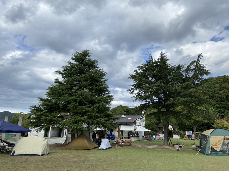 ファミリーからソロまで楽しめるキャンプ場