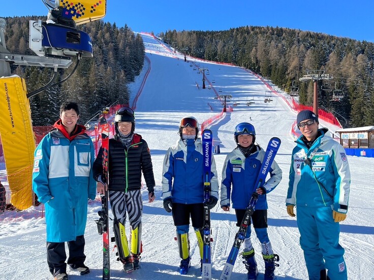 2022/23 FISアルプチンブラ大会にて