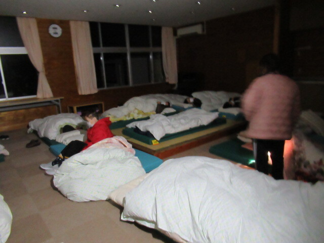 １月２日　停電で１７時半には寝るしかなかったです。