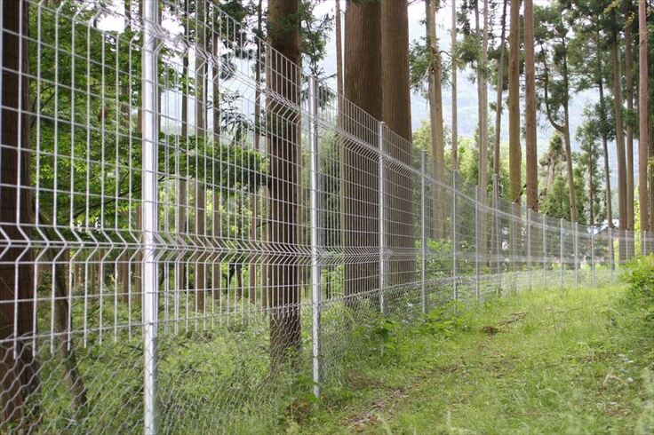 メッシュフェンス