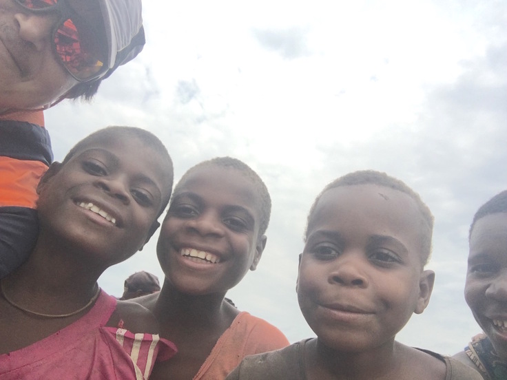 笑顔が素敵なピグミーの子どもたち©西原智昭