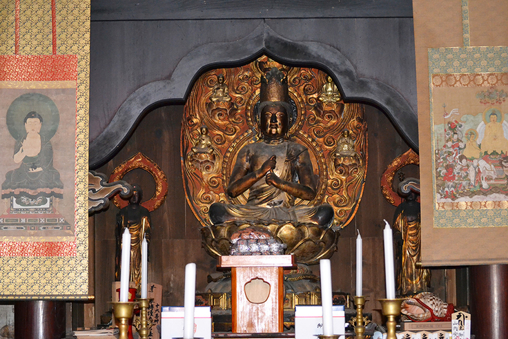 本尊・木造大日如来坐像