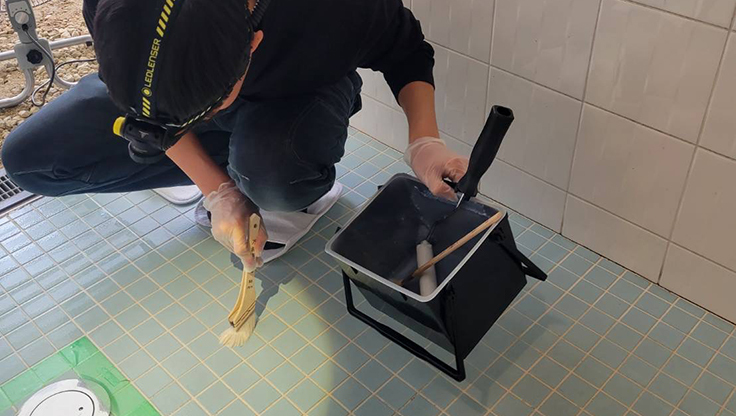 公園の公衆トイレピカピカプロジェクト若者参加