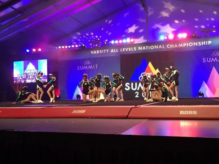 SUMMIT大会の本番演技前