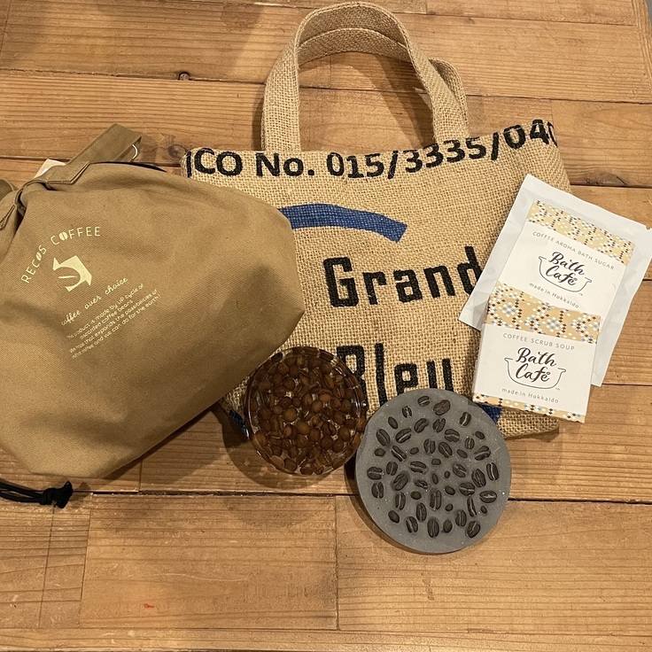 KURAMAEモデルの商品の数々