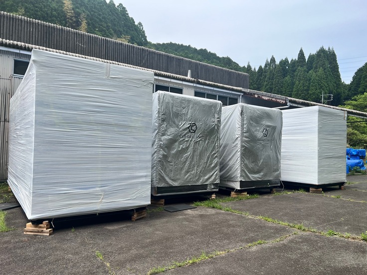 トラックで運べるように4つに分離された仮設宿泊所