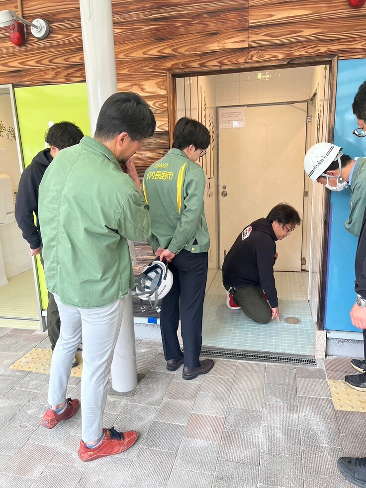 大阪府河内長野市道の駅「くろまろの郷」公衆トイレ清掃後の説明