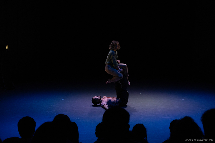 リトアニアのマリーン・フェルナンデスとイ・フンウォンの踊りの様子