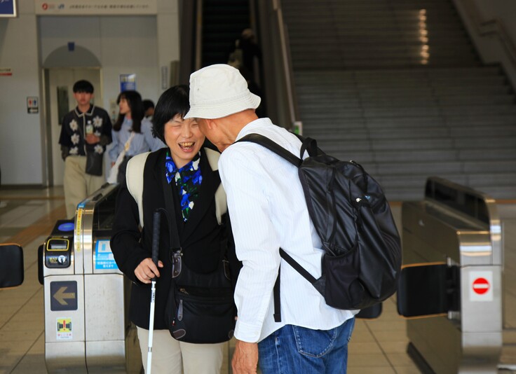 駅前で待ち合わせ