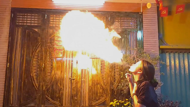 火を噴く中学生