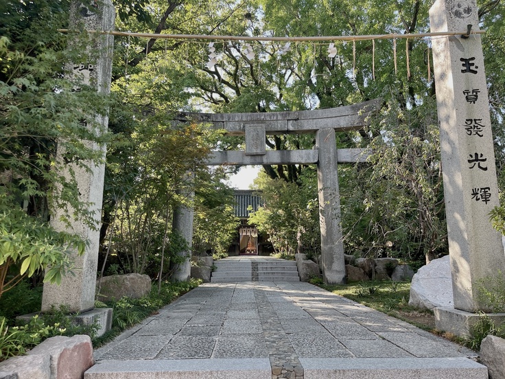 唐津街道から見た表参道の様子