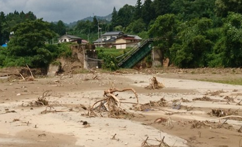 落橋した米坂線。現在は撤去されています