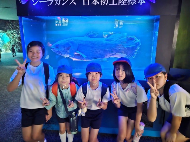 수족관에서 지냈어요.