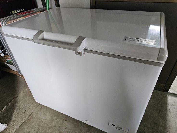 購入させて頂いた冷凍ストッカー