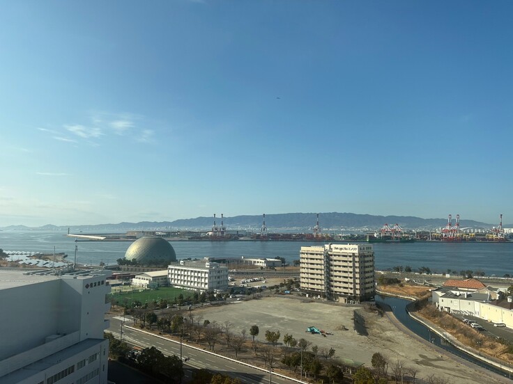 全国大会会場から望む万博会場