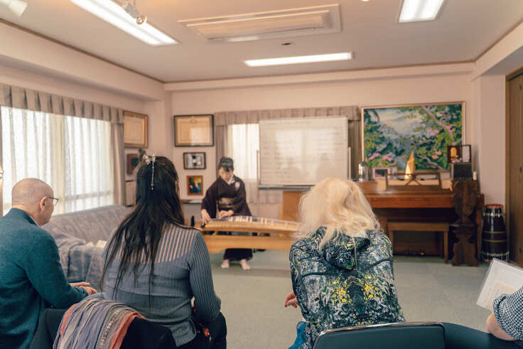 外山香による演奏