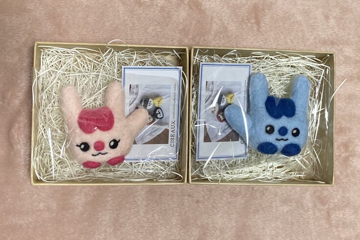 塾のキャラクターの羊毛ぬいぐるみ