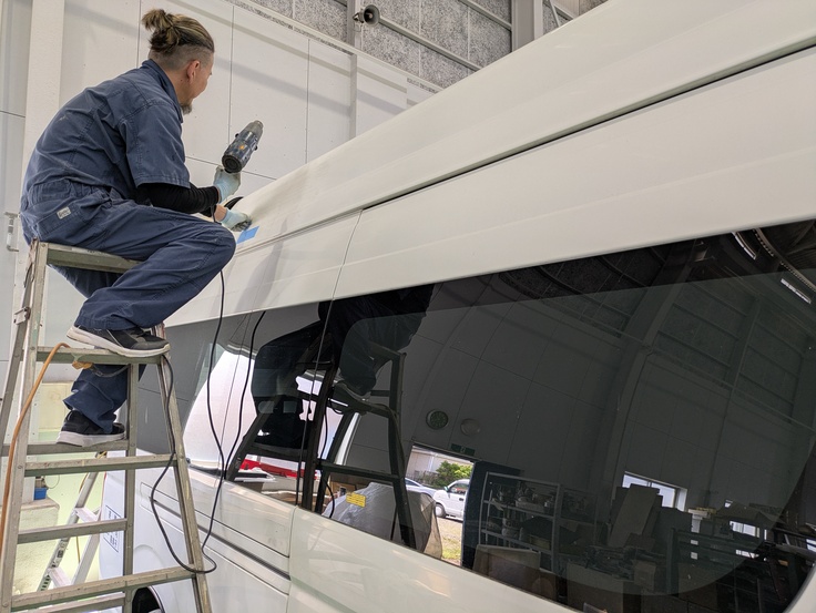 EMSの字も取り除きます