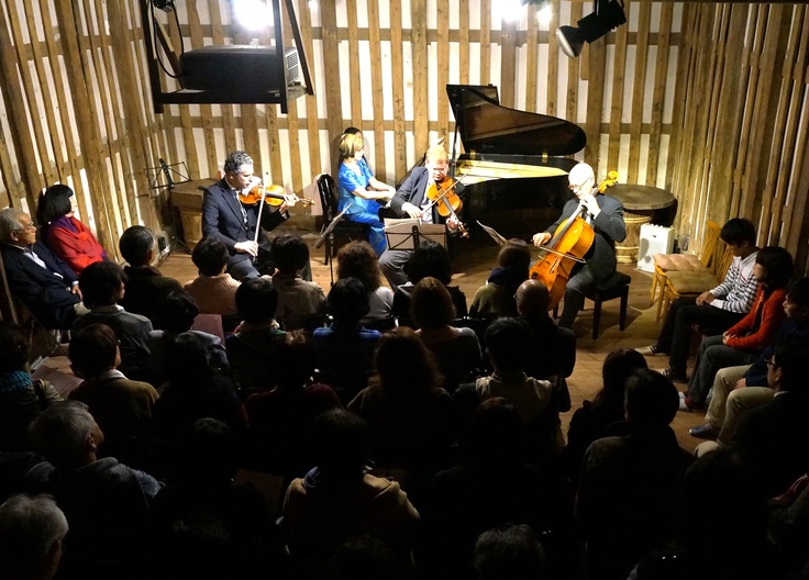 宮清大蔵でのコンサートの様子