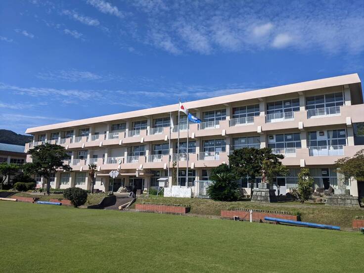 下甑手打小学校