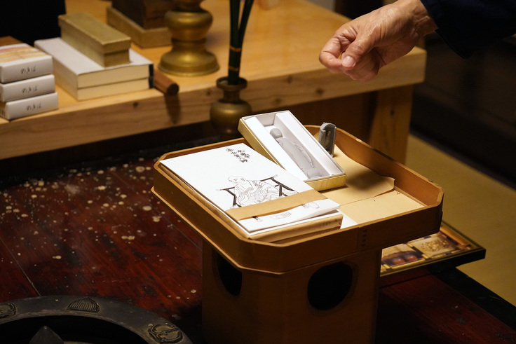 本道寺木版と胎内の観音