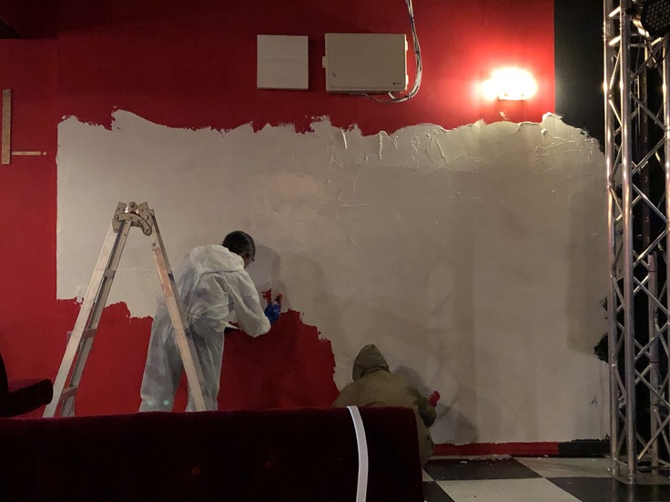 壁はみんなで珪藻土を塗りました