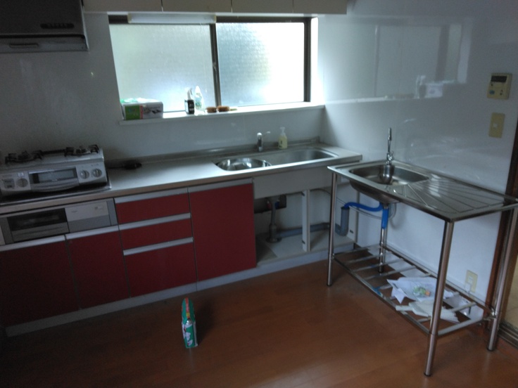 キッチン周りも、少しずつ。