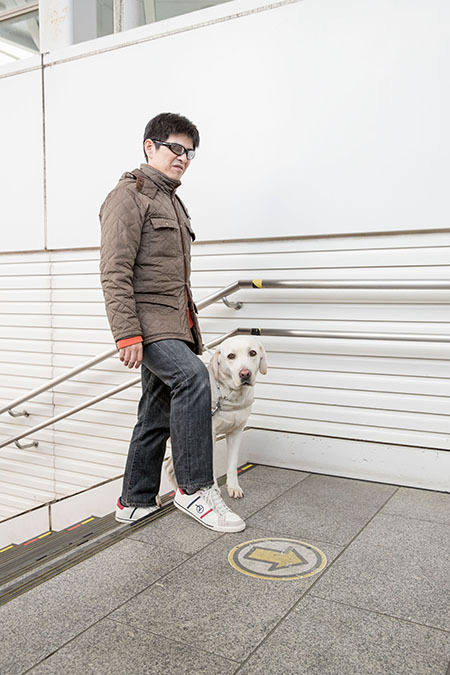 栗山氏と盲導犬、その２