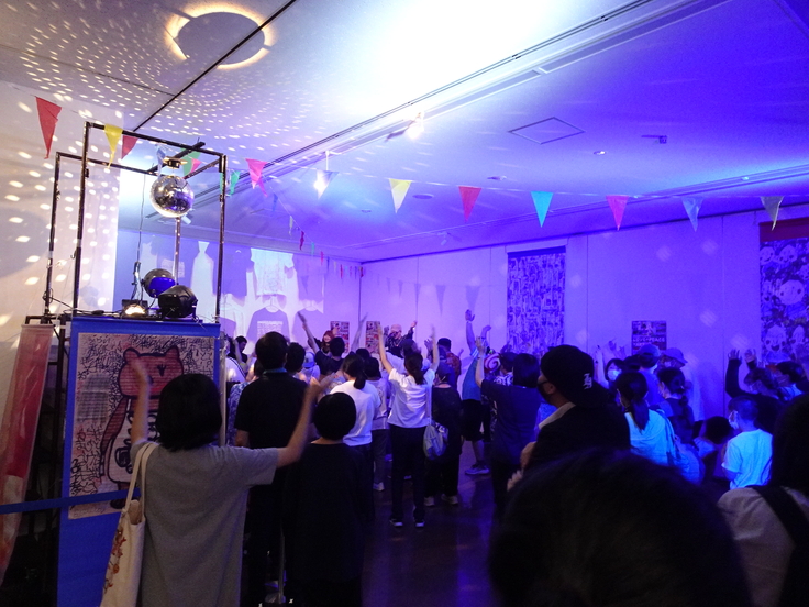 みんなのだんだんダンスフロアinけんみんかいかん