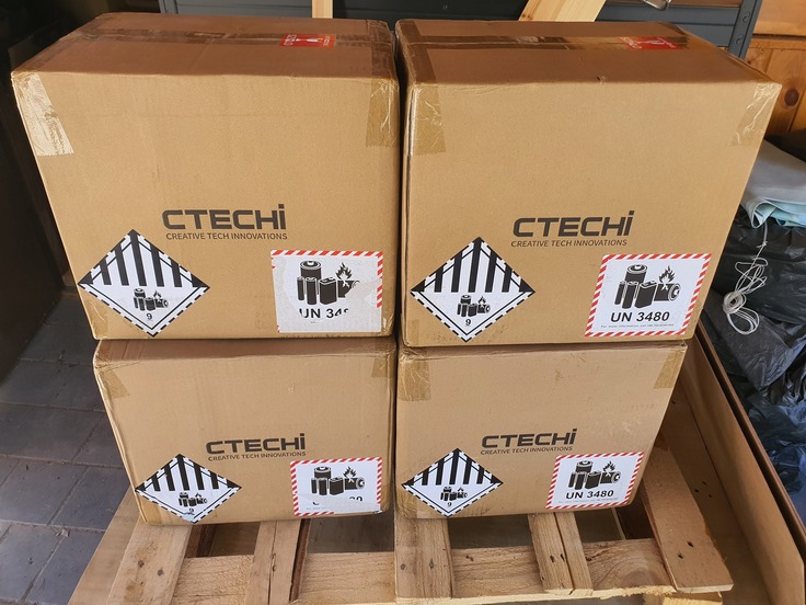 ポータブルバッテリー4台