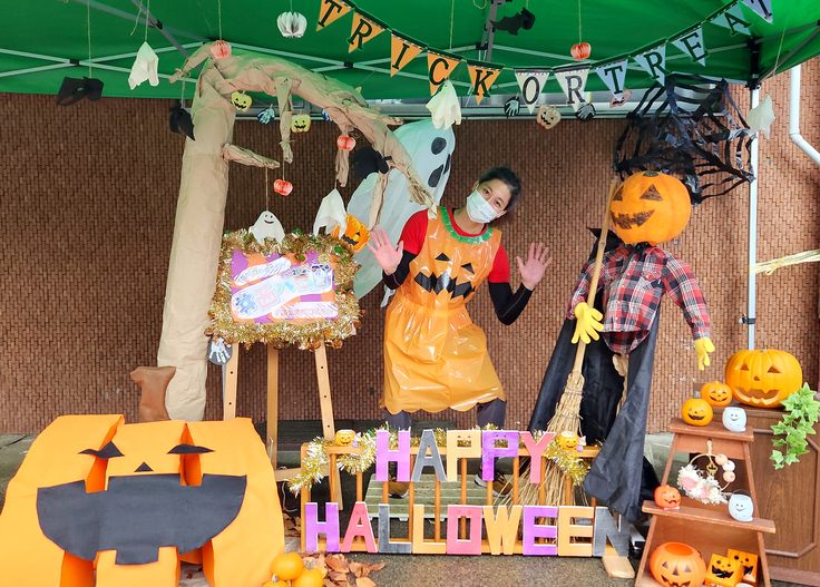 フォトスポットを制作した乳児院職員の高橋さん