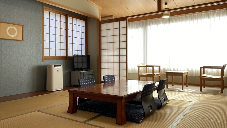 本館和室10畳.JPG