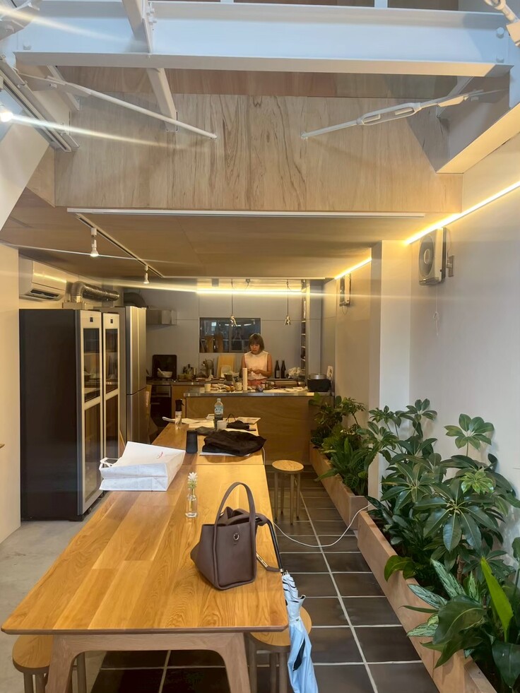 1階開放的なエントランスフロア「ゆるめる」