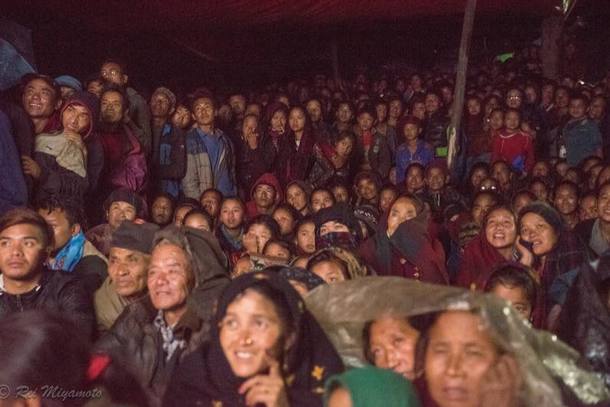 現地で特別試写会 ネパール地震で全滅した 世界一美しい村 の復興を映画で応援 石川梵 イシカワ ボン 16 10 16 投稿 クラウドファンディング Readyfor レディーフォー