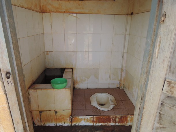 カンボジアの小学校に清潔なトイレをプレゼントしたい!（NPO ...