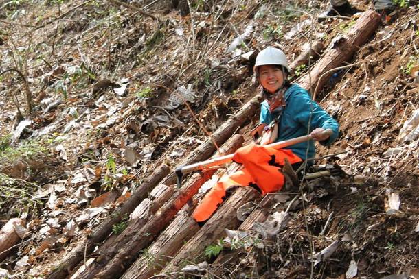 地元のおじぃちゃんと山仕事してた時