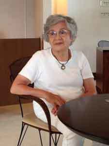 いろいろなネックレスと合わせる