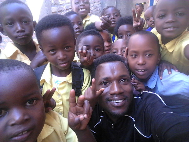 幼稚園起業家ジャスティンと園児