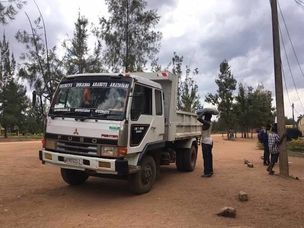 トラックに乗せて運びます！