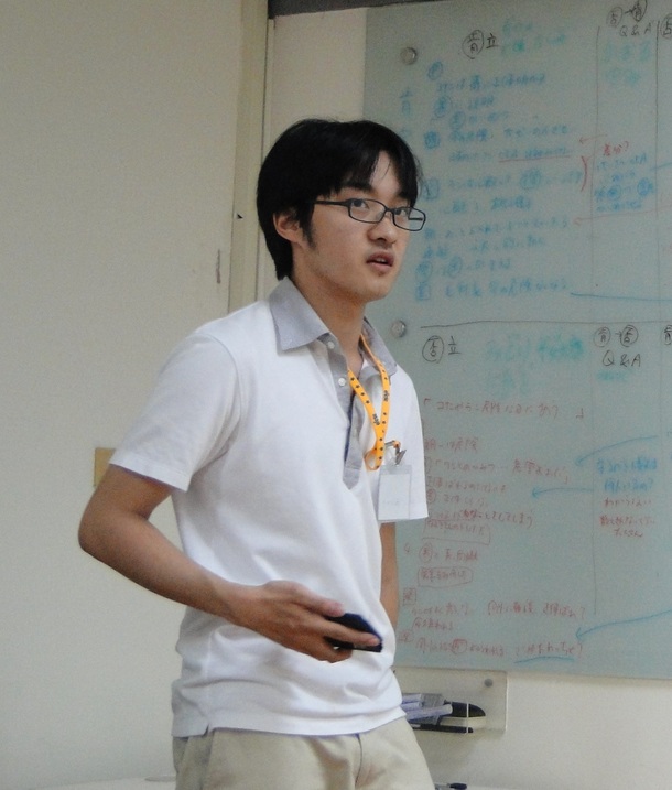 副審として試合を解説する尾高