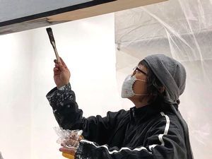 塗っては直し塗っては直し・・・